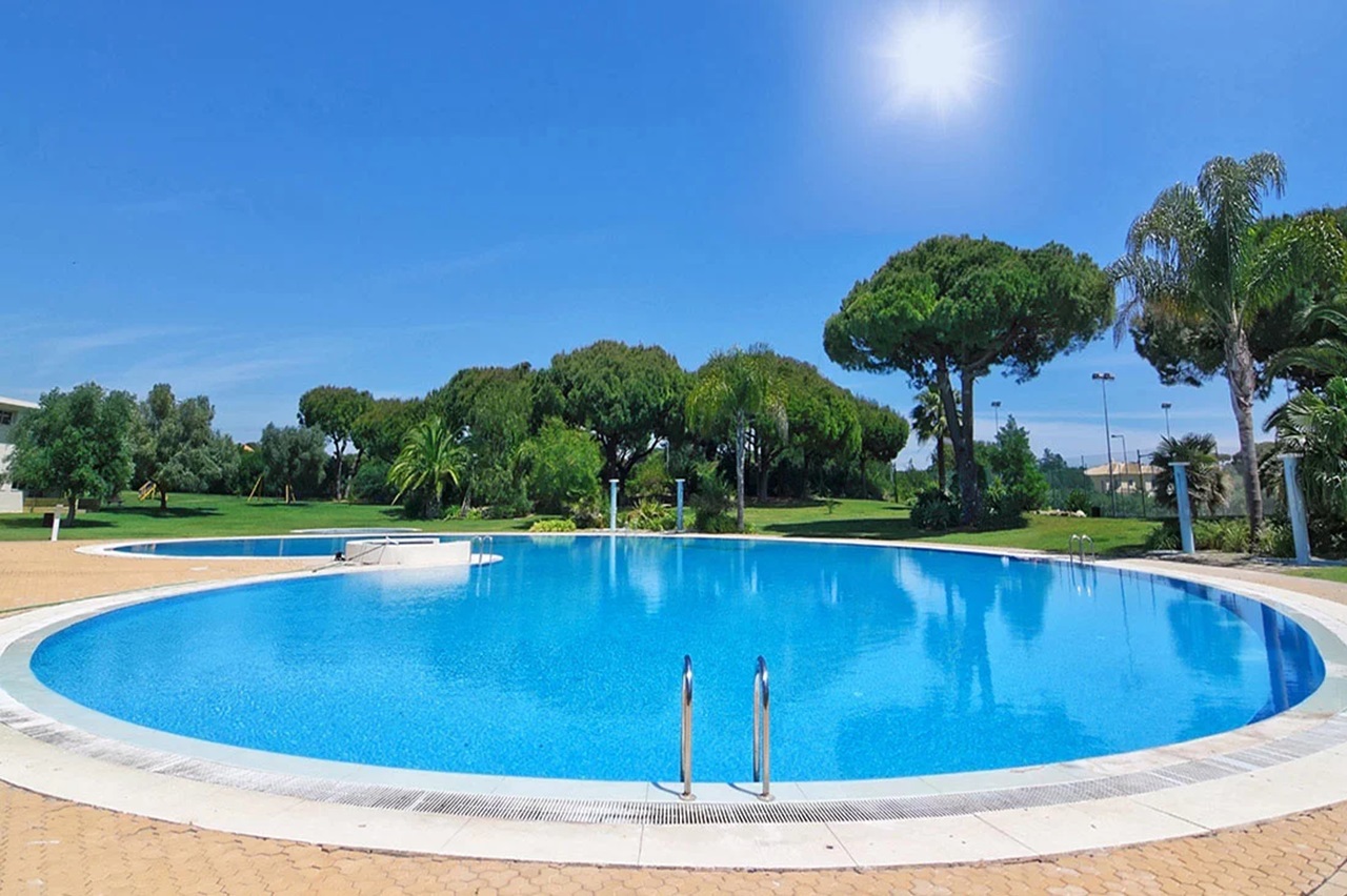 81116702 Folija Alkorplan RELIEF Adriatic Blue, anti slip, 1,65 m, rola 41,25 m2