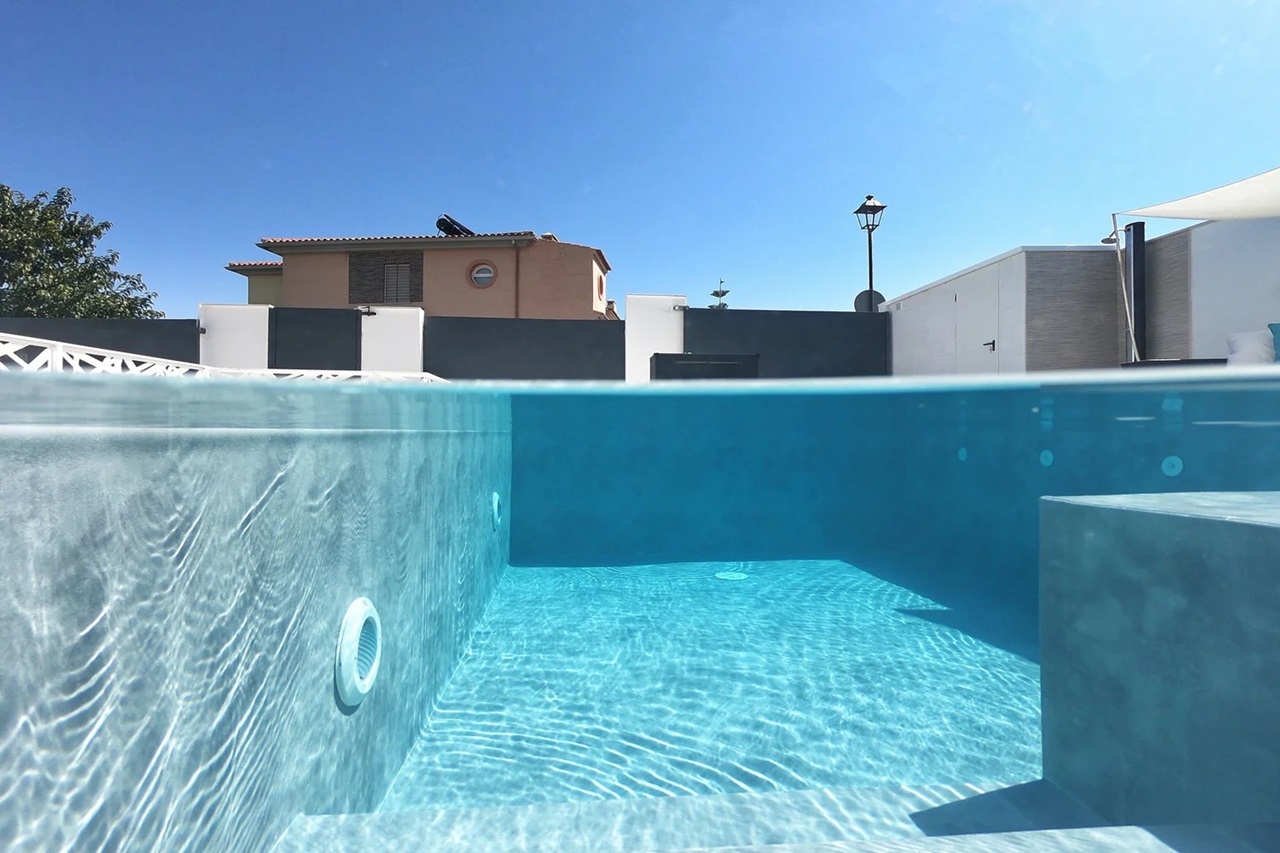 35717516 Folija Alkorplan Vogue Urban 1,65 m, rola 41,25 m2